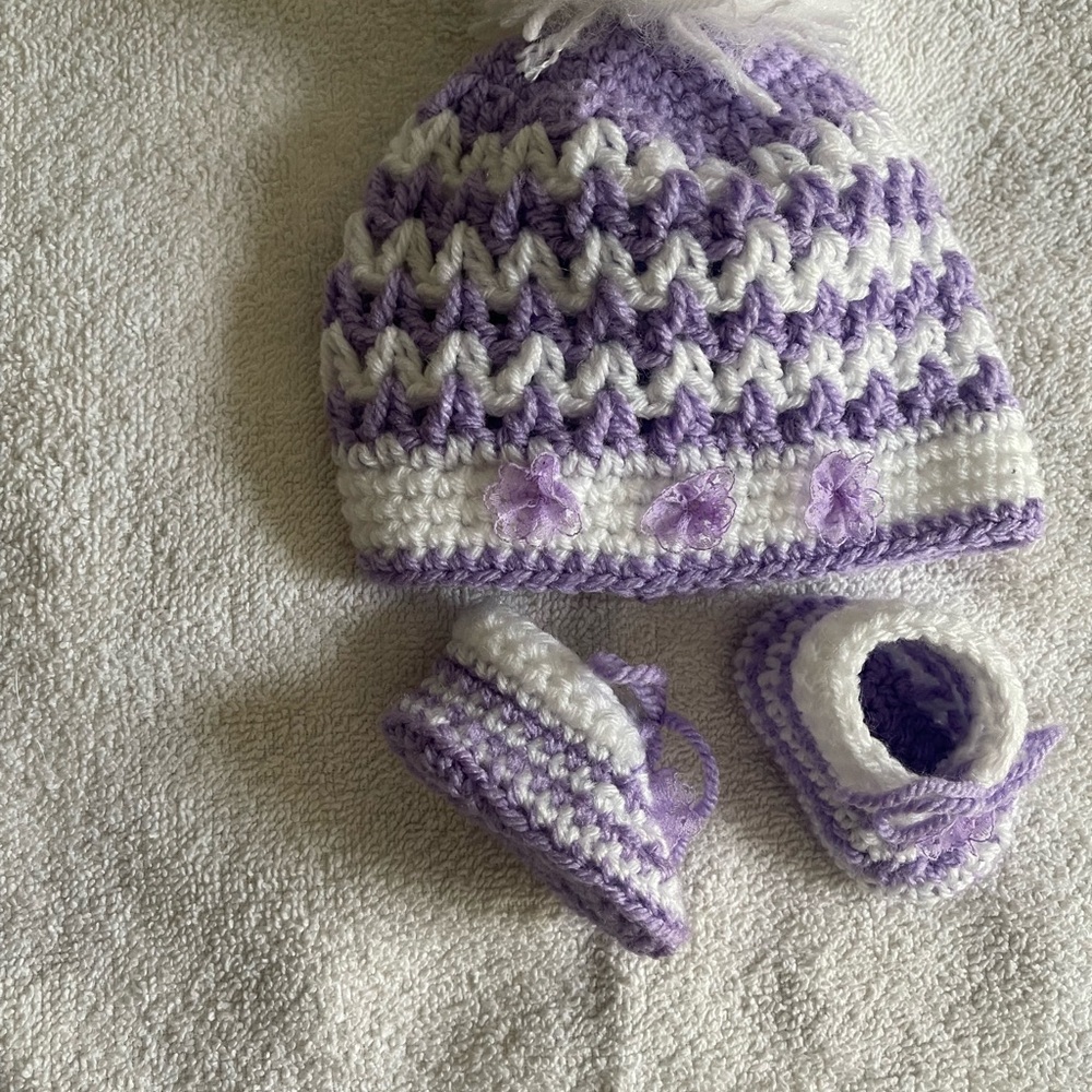 Crochet Hat and Booties Baby Newborn set